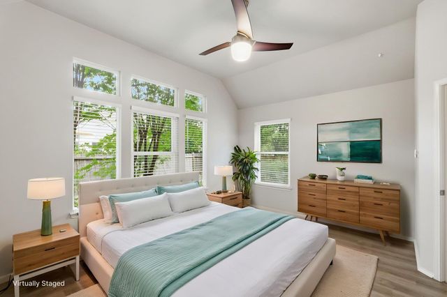 215 Rio Vista DR, Georgetown, TX 78626