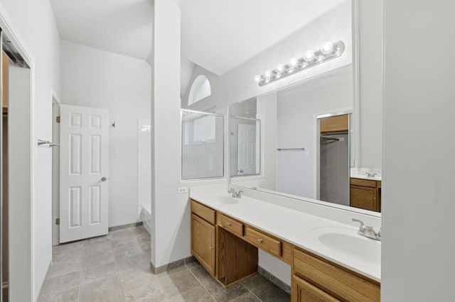 215 Rio Vista DR, Georgetown, TX 78626