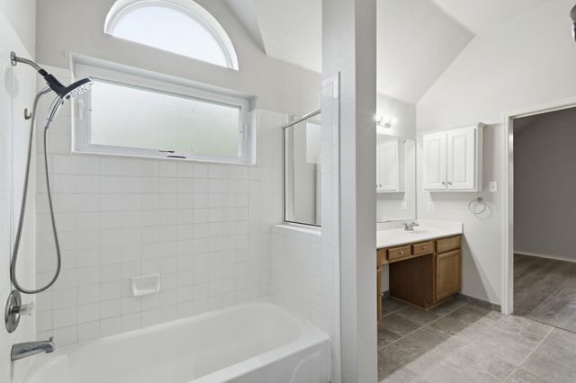 215 Rio Vista DR, Georgetown, TX 78626