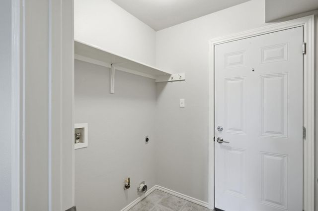 215 Rio Vista DR, Georgetown, TX 78626