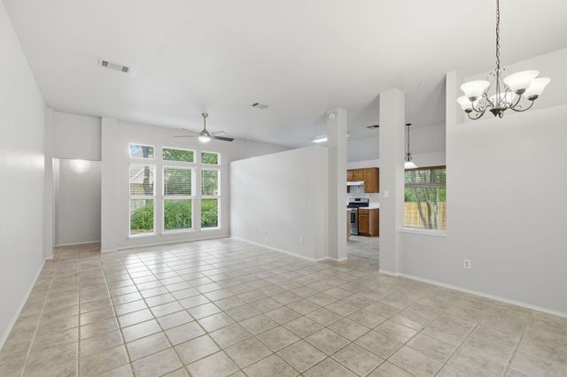 215 Rio Vista DR, Georgetown, TX 78626