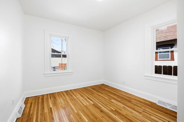 4306 5th Avenue S, Minneapolis, MN 55409