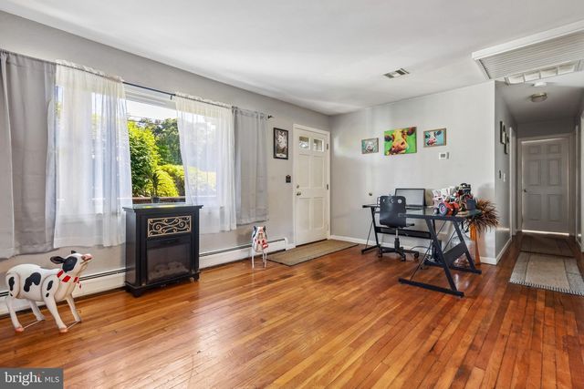 307 LAWRENCE DR, Lanoka Harbor, NJ 08734