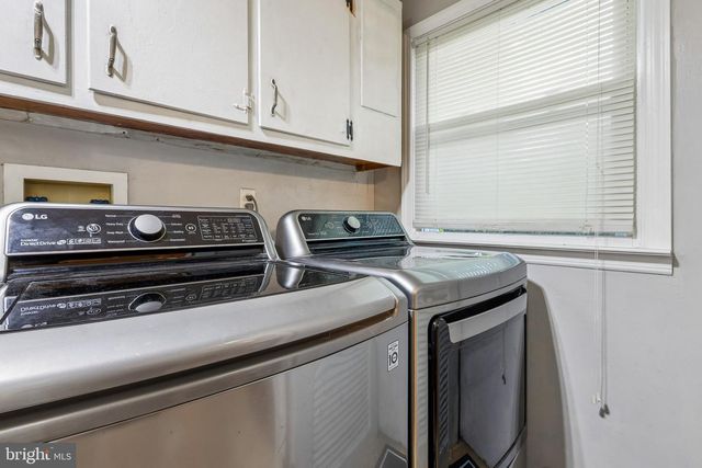307 LAWRENCE DR, Lanoka Harbor, NJ 08734