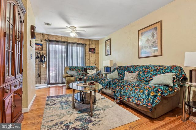 307 LAWRENCE DR, Lanoka Harbor, NJ 08734