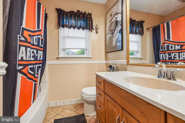 307 LAWRENCE DR, Lanoka Harbor, NJ 08734