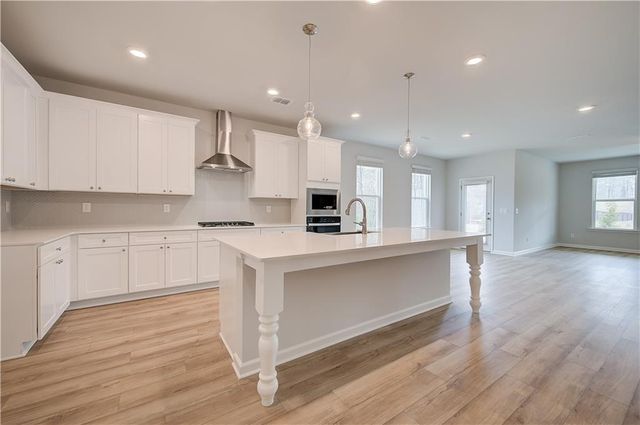 2424 Dixon Place, Lawrenceville, GA 30045