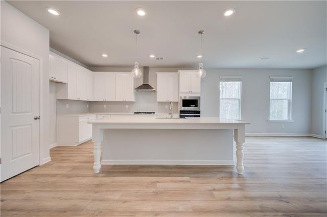 2424 Dixon Place, Lawrenceville, GA 30045