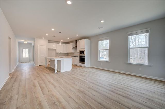 2424 Dixon Place, Lawrenceville, GA 30045