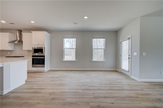 2424 Dixon Place, Lawrenceville, GA 30045