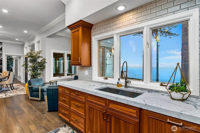 6947 Cooper Point Road NW, Olympia, WA 98502
