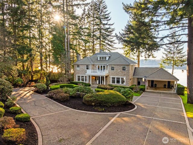 6947 Cooper Point Road NW, Olympia, WA 98502