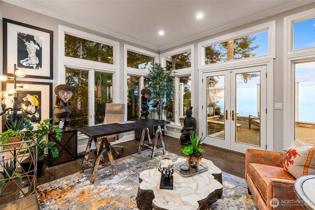 6947 Cooper Point Road NW, Olympia, WA 98502