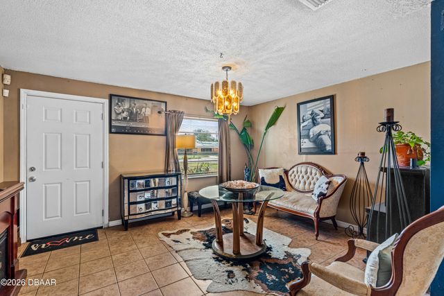 808 Kathy Street, Daytona Beach, FL 32114