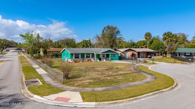 808 Kathy Street, Daytona Beach, FL 32114