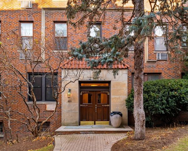 321 Tappan Street 1, Brookline, MA 02445