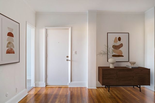 321 Tappan Street 1, Brookline, MA 02445