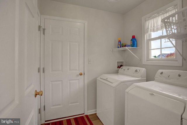 176 LANTERN LN, Chambersburg, PA 17201