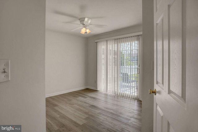 176 LANTERN LN, Chambersburg, PA 17201