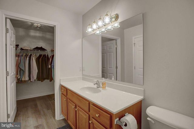 176 LANTERN LN, Chambersburg, PA 17201