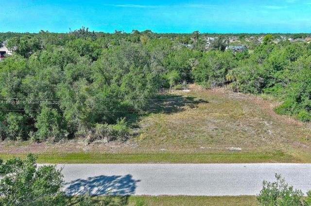 11117 1st Ave, Punta Gorda, FL 33955