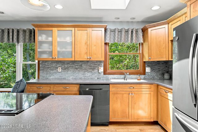 139 Mello Lane, Toms River, NJ 08753