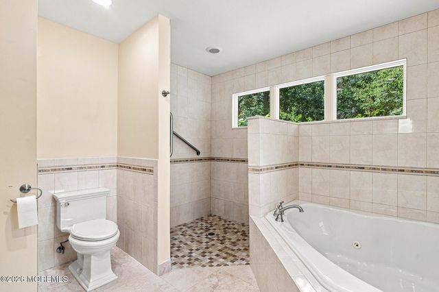 139 Mello Lane, Toms River, NJ 08753