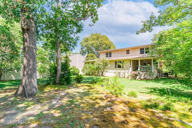 139 Mello Lane, Toms River, NJ 08753