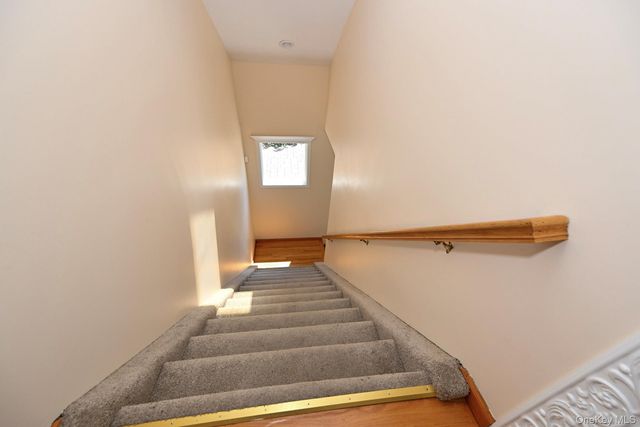 859 Maloon Avenue, Franklin Square, NY 11010