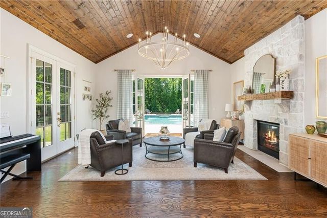 4184 Thompson Mill Road, Buford, GA 30519