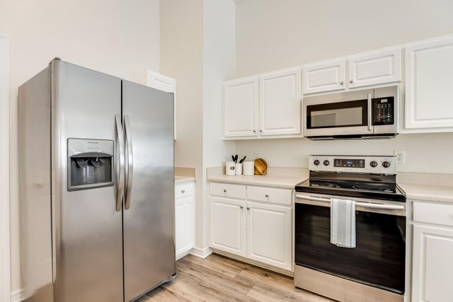 1013 Freeport Court, Mary Esther, FL 32569