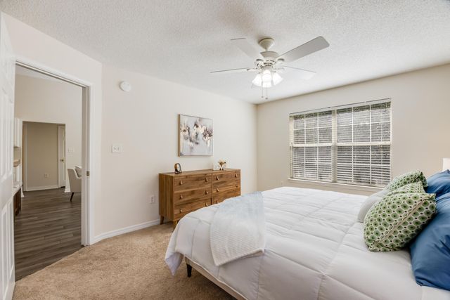 1013 Freeport Court, Mary Esther, FL 32569