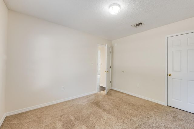 1013 Freeport Court, Mary Esther, FL 32569