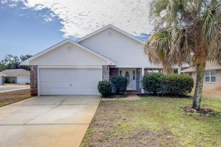 1013 Freeport Court, Mary Esther, FL 32569