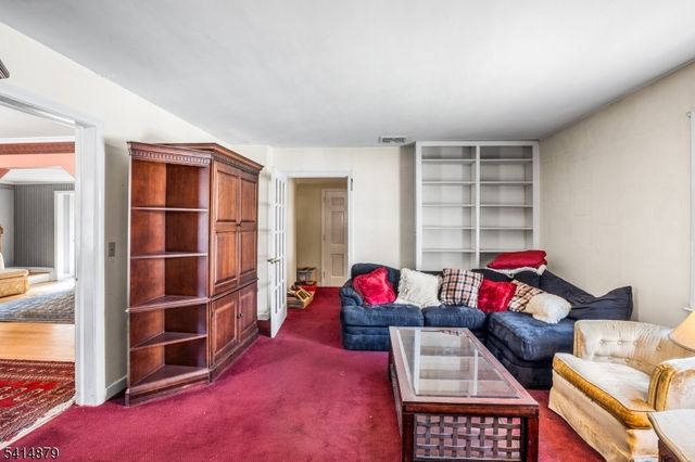 2261 Mountain Ave, Scotch Plains Twp., NJ 07076