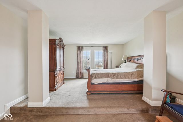 4476 W Easy Street, New Palestine, IN 46163