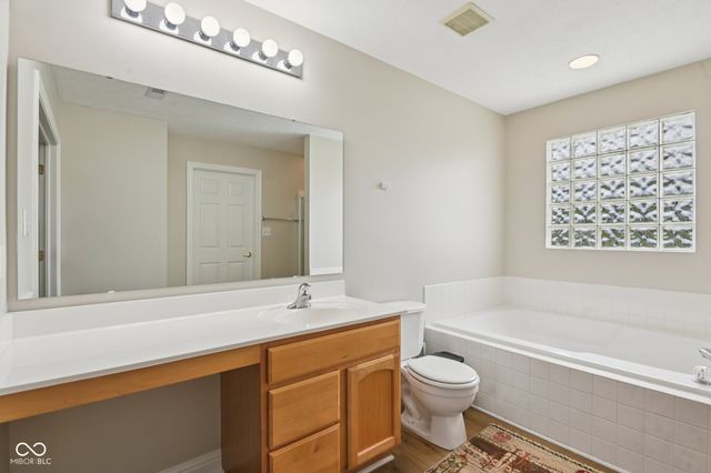 4476 W Easy Street, New Palestine, IN 46163