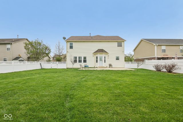 4476 W Easy Street, New Palestine, IN 46163