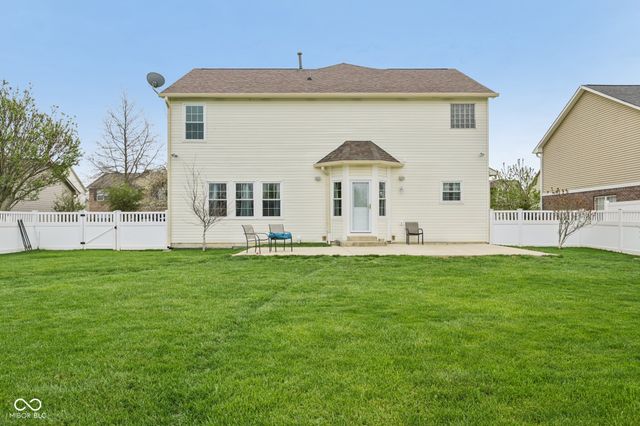4476 W Easy Street, New Palestine, IN 46163