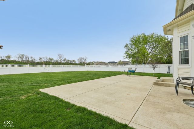 4476 W Easy Street, New Palestine, IN 46163
