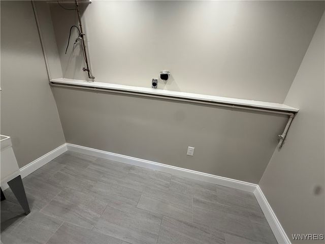 6588 Royal Parkway South, Lockport Town, NY 14094