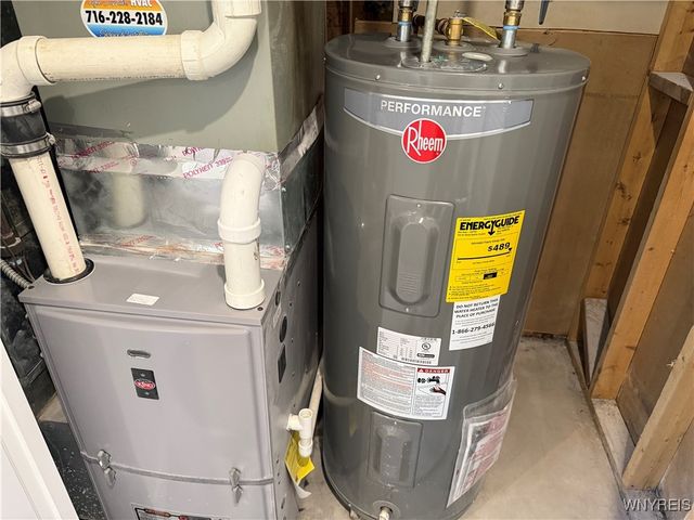 6588 Royal Parkway South, Lockport Town, NY 14094