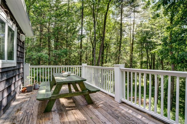 265 Lake Ridge Road, Narrowsburg, NY 12764
