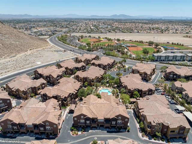 3975 North Hualapai Way 264, Las Vegas, NV 89129