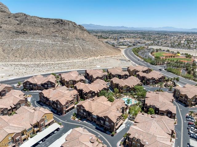 3975 North Hualapai Way 264, Las Vegas, NV 89129