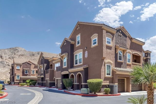 3975 North Hualapai Way 264, Las Vegas, NV 89129