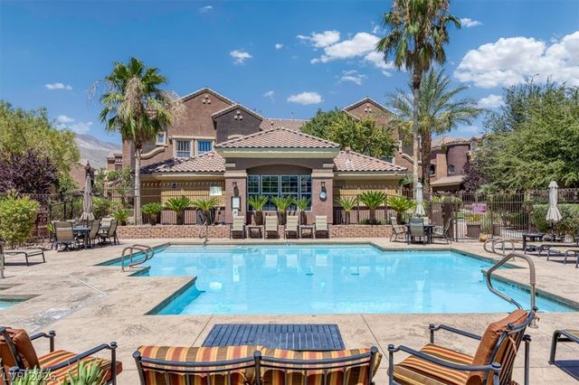 3975 North Hualapai Way 264, Las Vegas, NV 89129