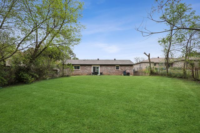 1315 Aransas Drive, Euless, TX 76039