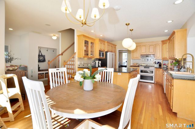 112 Gilbert Lane, South Windsor, CT 06074