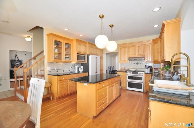112 Gilbert Lane, South Windsor, CT 06074